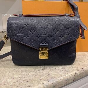 Louis Vuitton Bag - Pochette Metis Empreinte Leather Crossbody